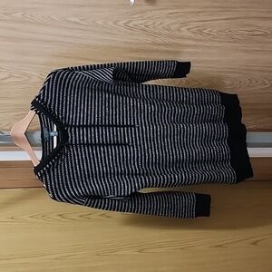 Women's Lauren Jeans Co tunic sweater with hood - size XL